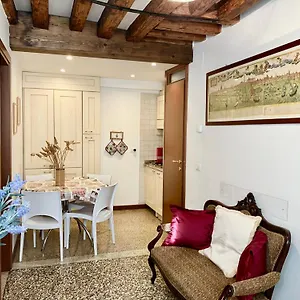 San Bortolomio Near Suso Ice-cream Appartement Venise